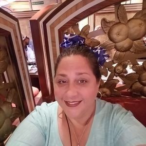 Meet your Posher, Melanie